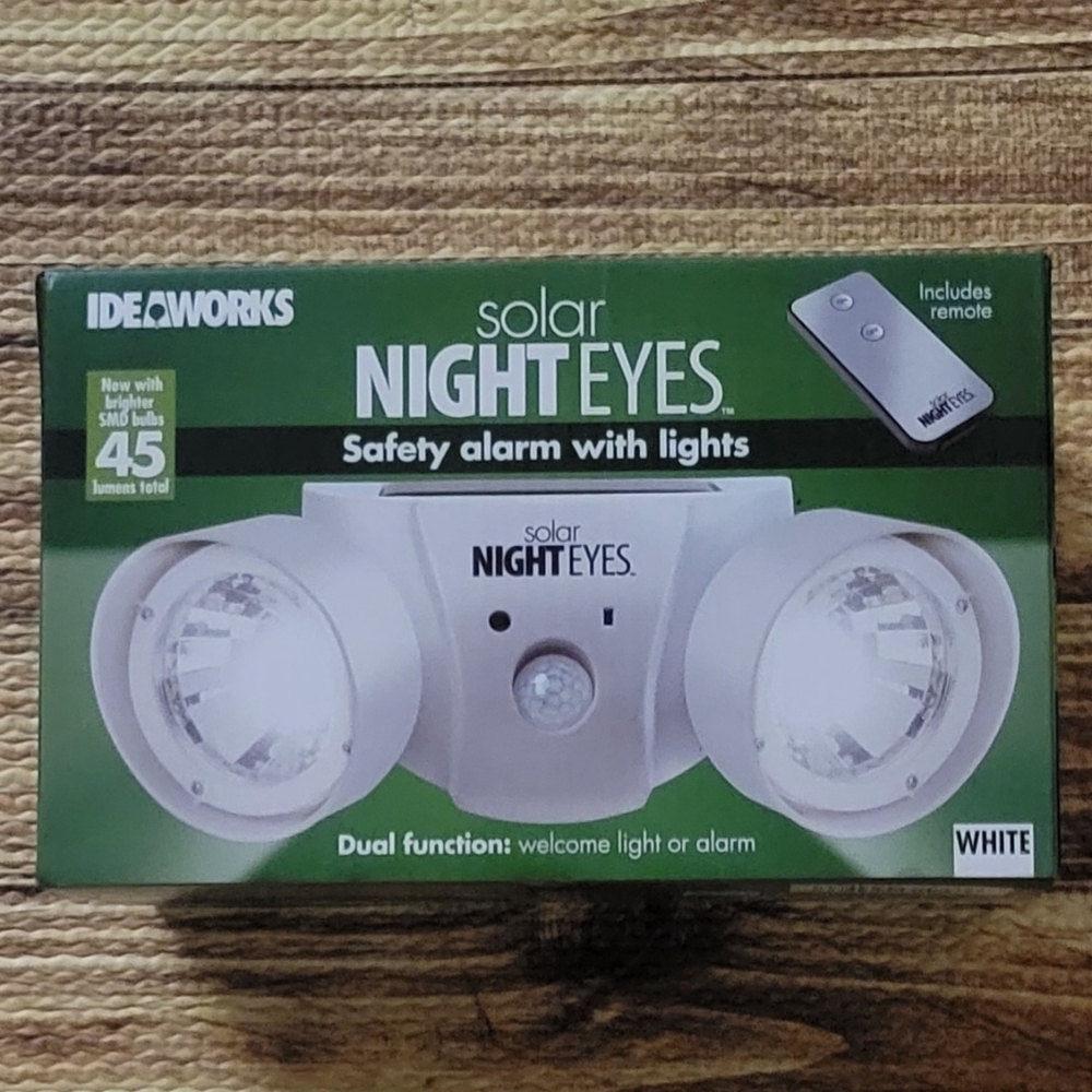 Ideaworks Solar Night Eyes